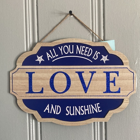 NWT All You Need is LOVE And Sunshine- Nautical Wooden Medallion Decor Sign - Picture 9 of 17